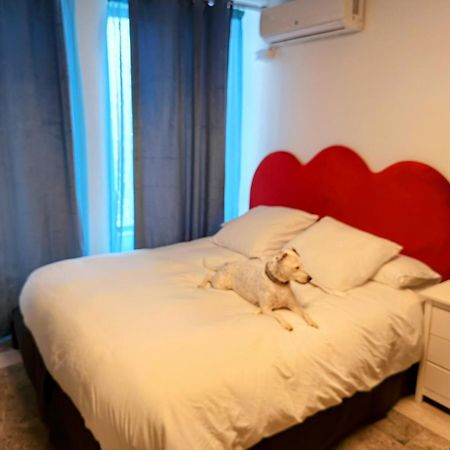 Hostal Estudios บาดาโลนา ภายนอก รูปภาพ