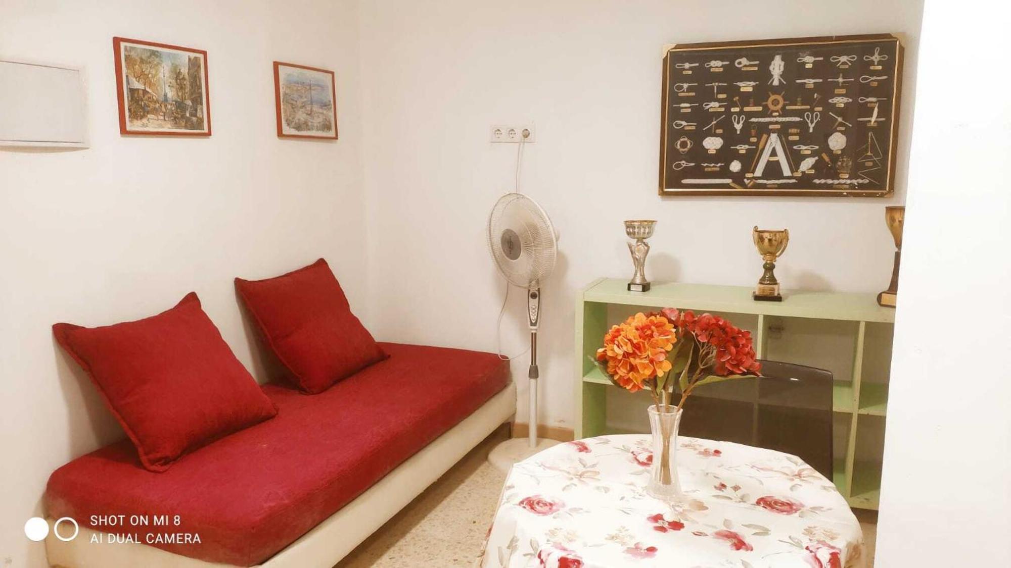 Hostal Estudios บาดาโลนา ภายนอก รูปภาพ