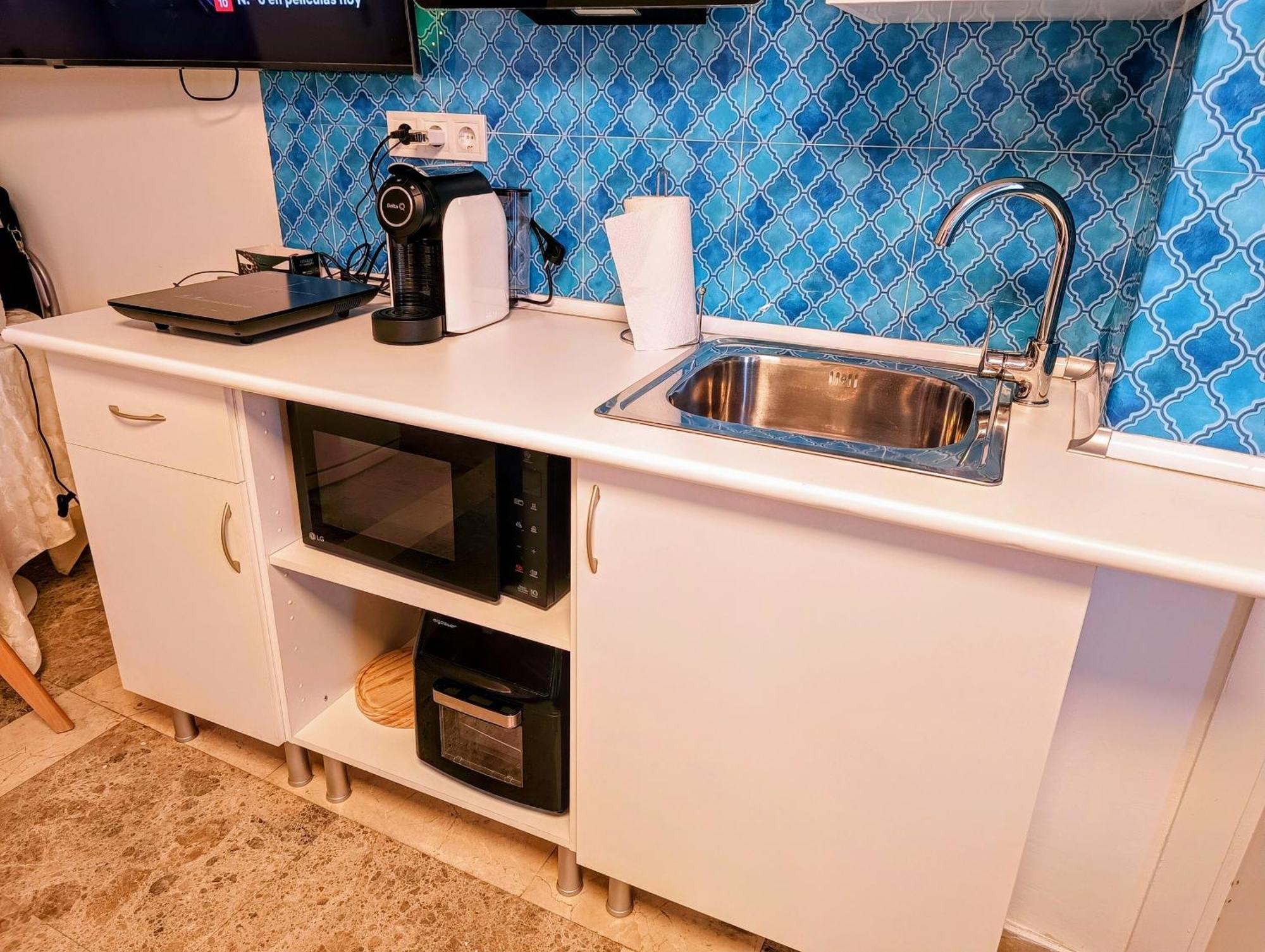 Hostal Estudios บาดาโลนา ภายนอก รูปภาพ